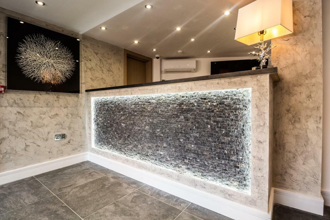Signature Suites Peterborough Buitenkant foto
