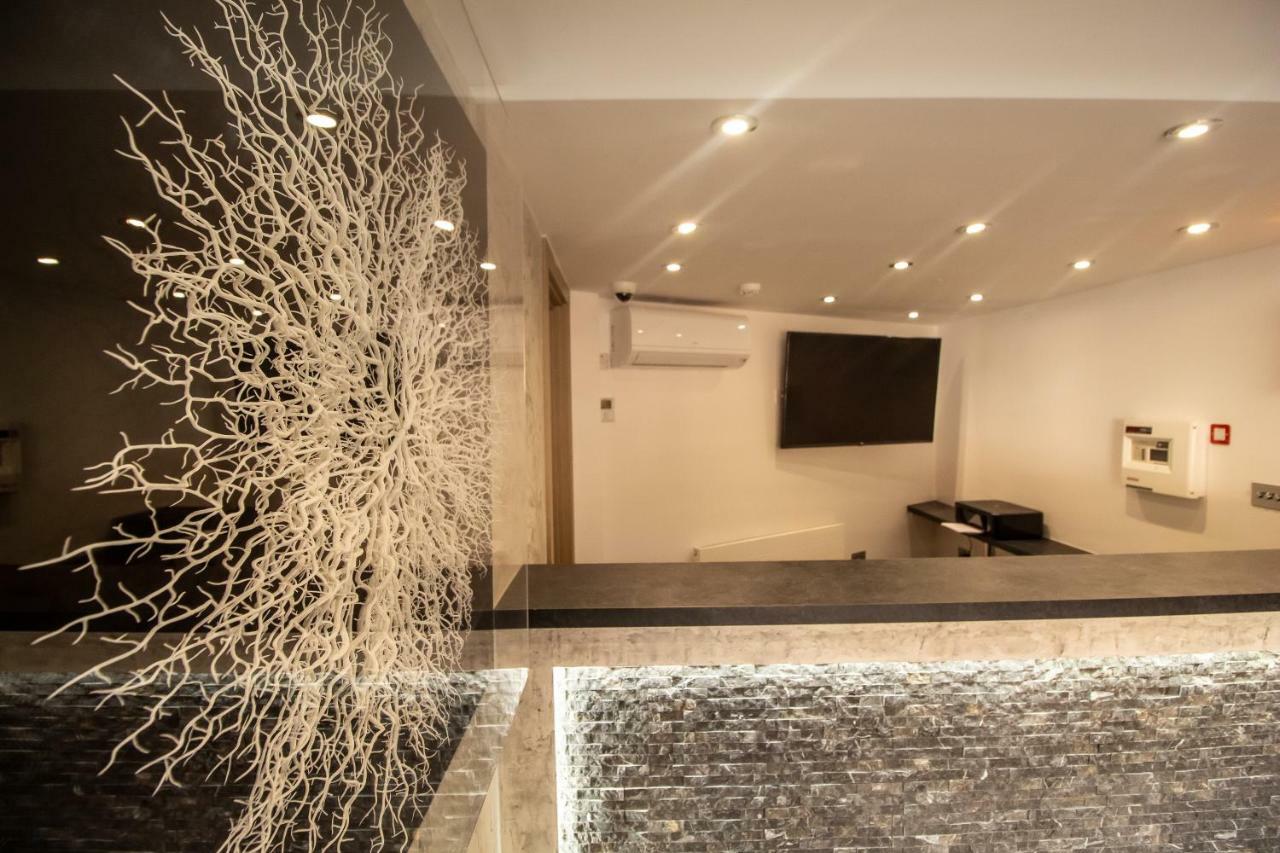 Signature Suites Peterborough Buitenkant foto
