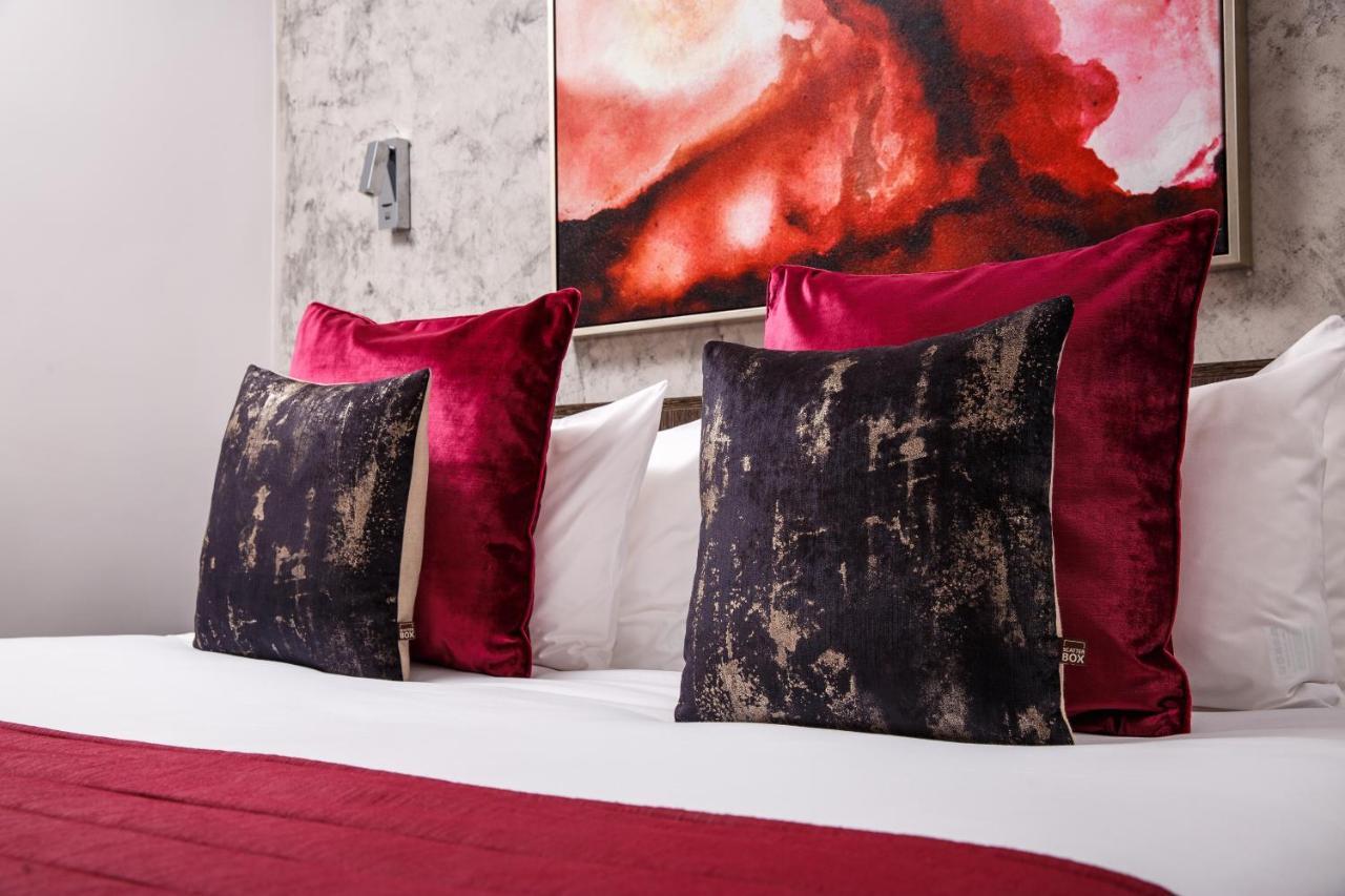 Signature Suites Peterborough Buitenkant foto